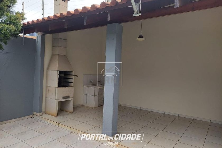 Casa &agrave; venda - centro