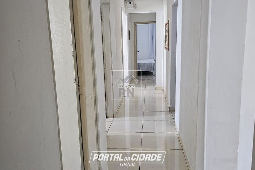 Casa &agrave; venda - 200m&sup2; - Centro