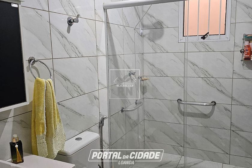 Casa &agrave; venda - 230m&sup2; - Centro
