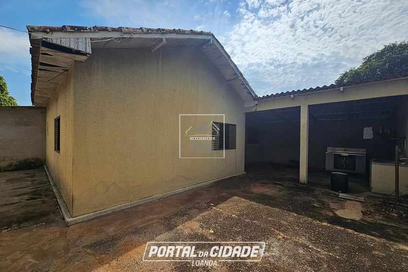 Casa &agrave; venda - Centro