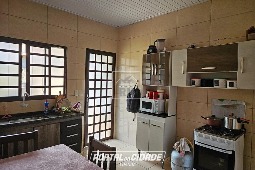 Casa &agrave; venda - 90m&sup2; - Centro
