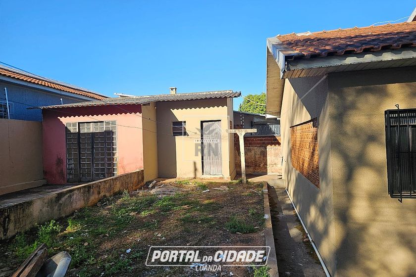 Casa &agrave; venda - 200m&sup2; - Centro