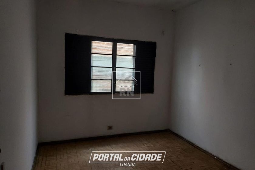 Sala Comercial &agrave; venda - 300m&sup2; - Centro