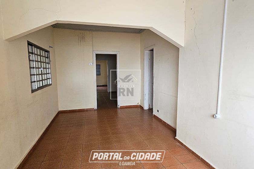 Casa &agrave; venda - Centro