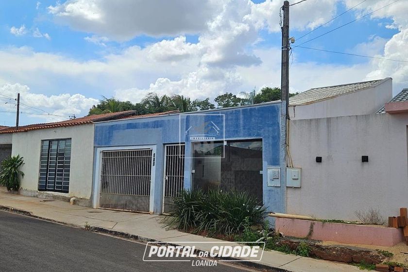Casa &agrave; venda - 90m&sup2; - Centro
