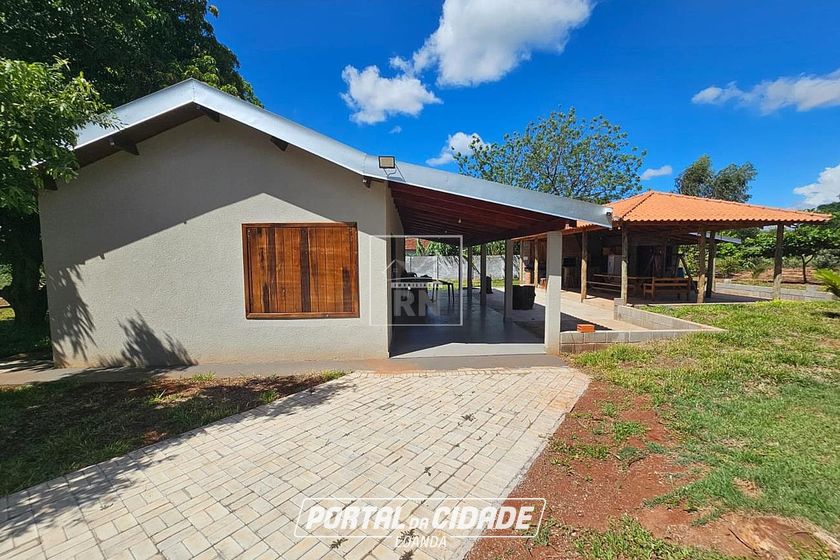 Ch&aacute;cara &agrave; venda - Vila Rural