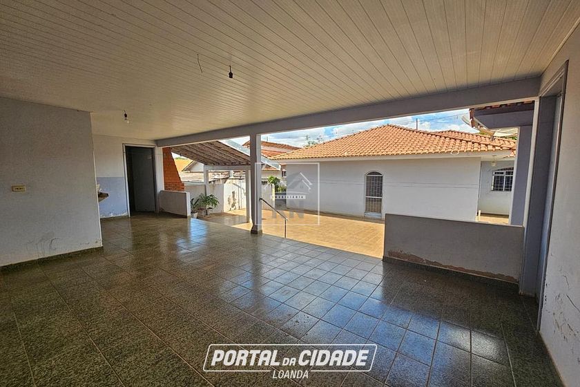 Casa &agrave; venda - 280m&sup2; - Centro