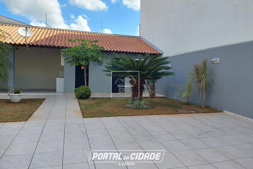Casa &agrave; venda - centro