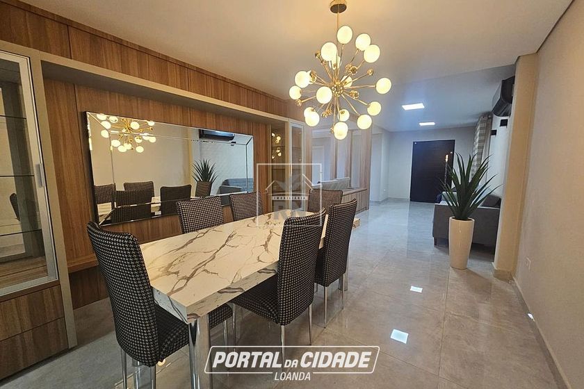 Casa &agrave; venda - 277m&sup2; - Centro