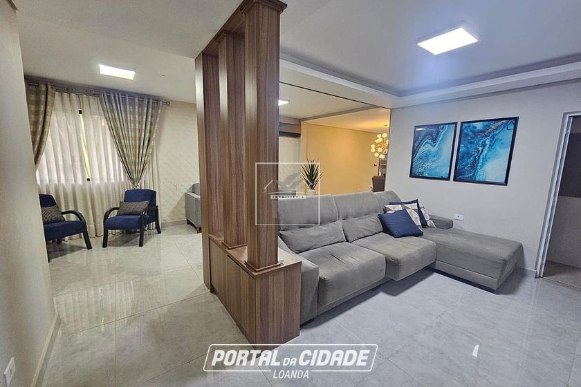 Casa &agrave; venda - 277m&sup2; - Centro