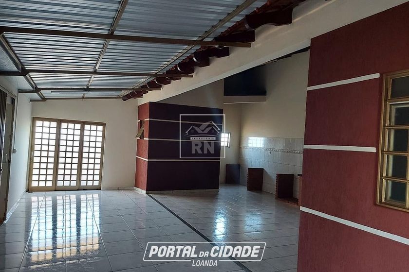 Casa &agrave; venda - 230m&sup2; - Centro