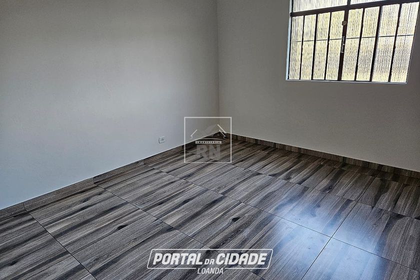 Casa &agrave; venda - 200m&sup2; - Centro