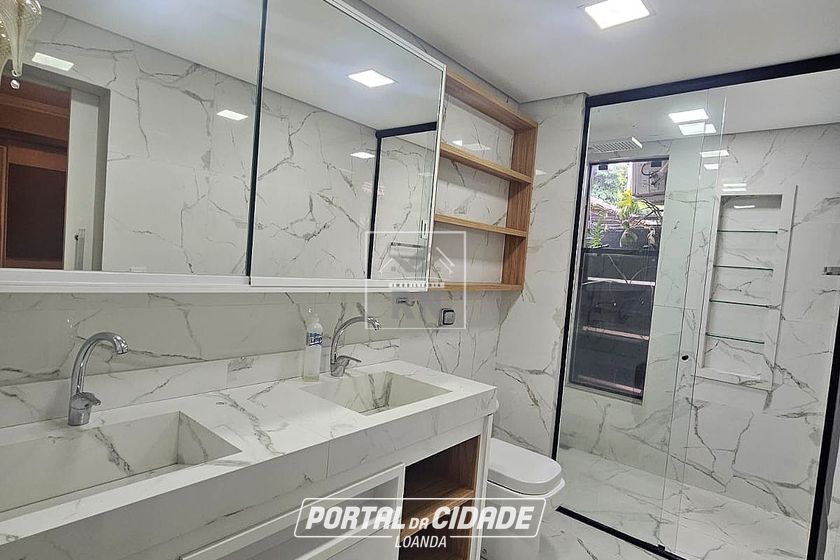Casa &agrave; venda - 277m&sup2; - Centro