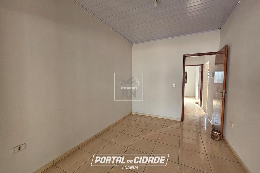 Casa &agrave; venda - 90m&sup2; - Centro