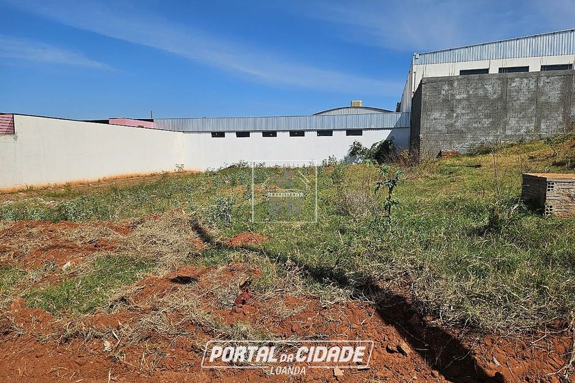 Terreno &agrave; venda - Centro