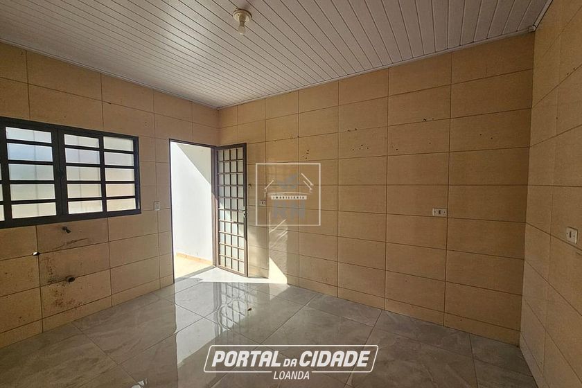 Casa &agrave; venda - 90m&sup2; - Centro