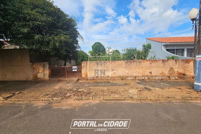 Terreno &agrave; venda - Centro