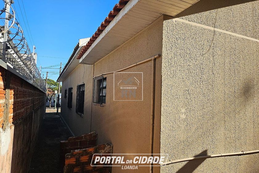 Casa &agrave; venda - 200m&sup2; - Centro
