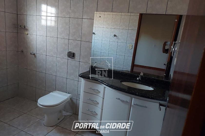 Casa &agrave; venda - 230m&sup2; - Centro