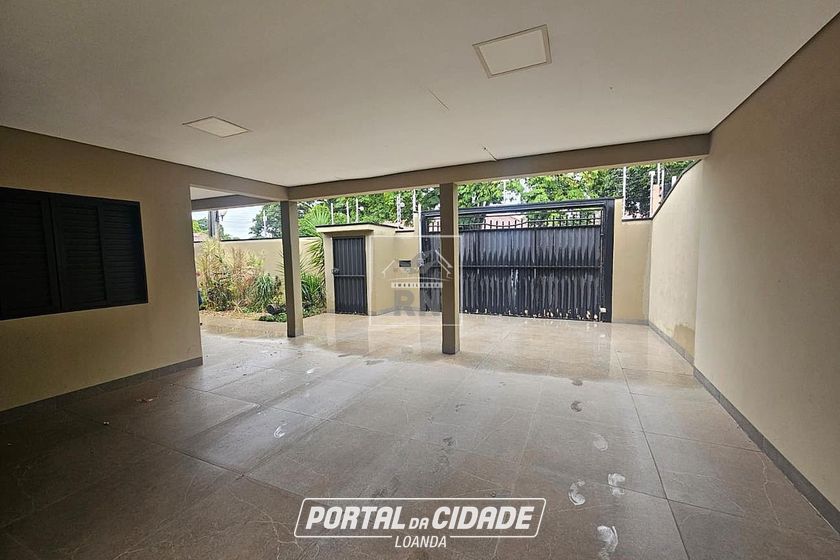 Casa &agrave; venda - 277m&sup2; - Centro