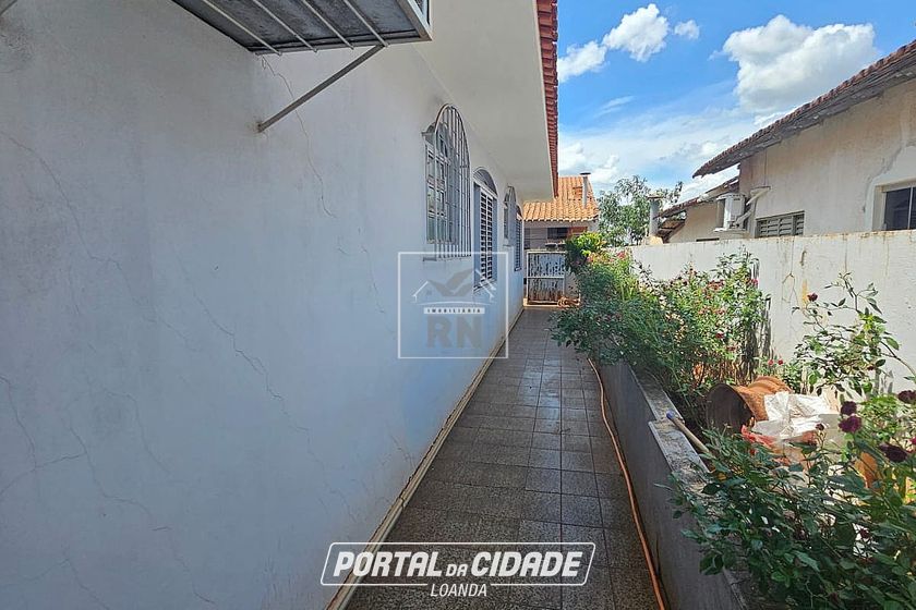 Casa &agrave; venda - 280m&sup2; - Centro