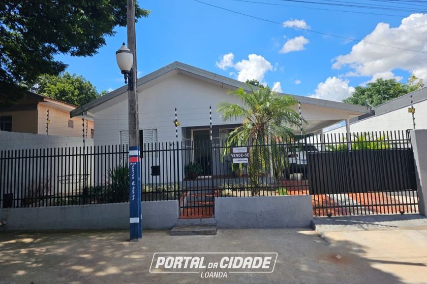 Casa &agrave; venda - 180m&sup2; - Centro 