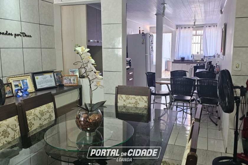 Casa &agrave; venda - 180m&sup2; - Centro 