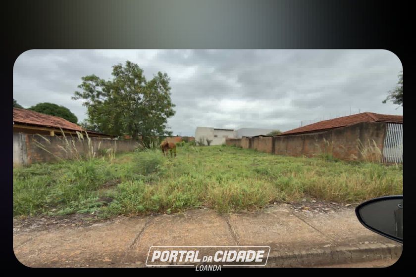 Terreno &agrave; venda - 450m&sup2; - Centro