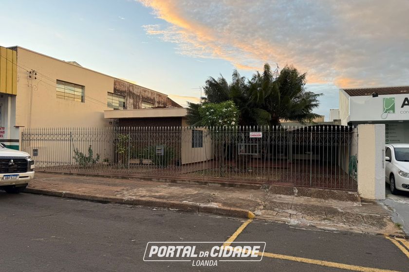 Ponto Comercial para alugar - 588m&sup2; - Centro