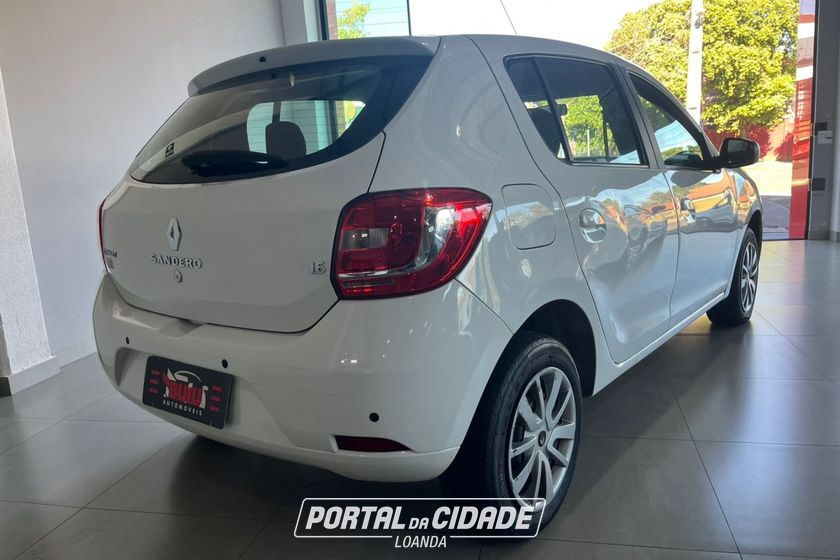 Renault SANDERO