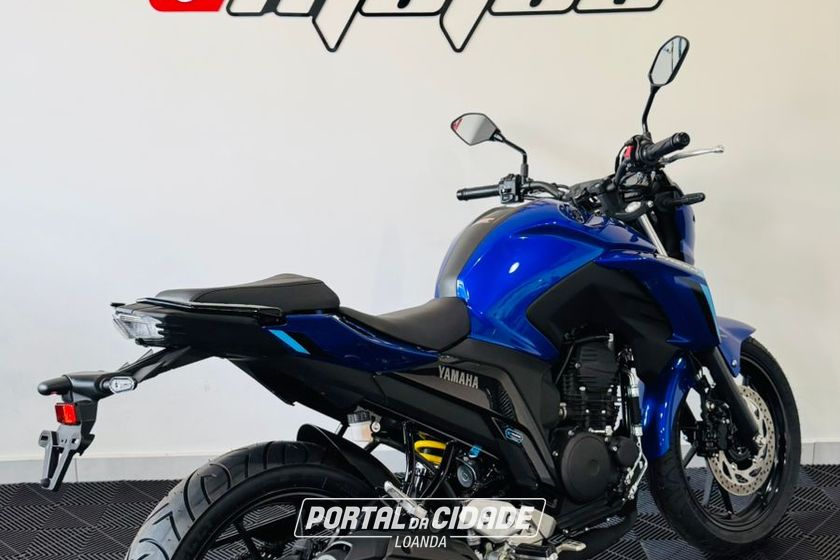 YAMAHA FZ25