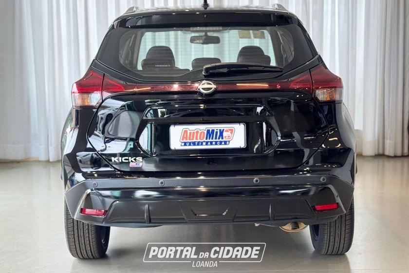 Nissan KICKS