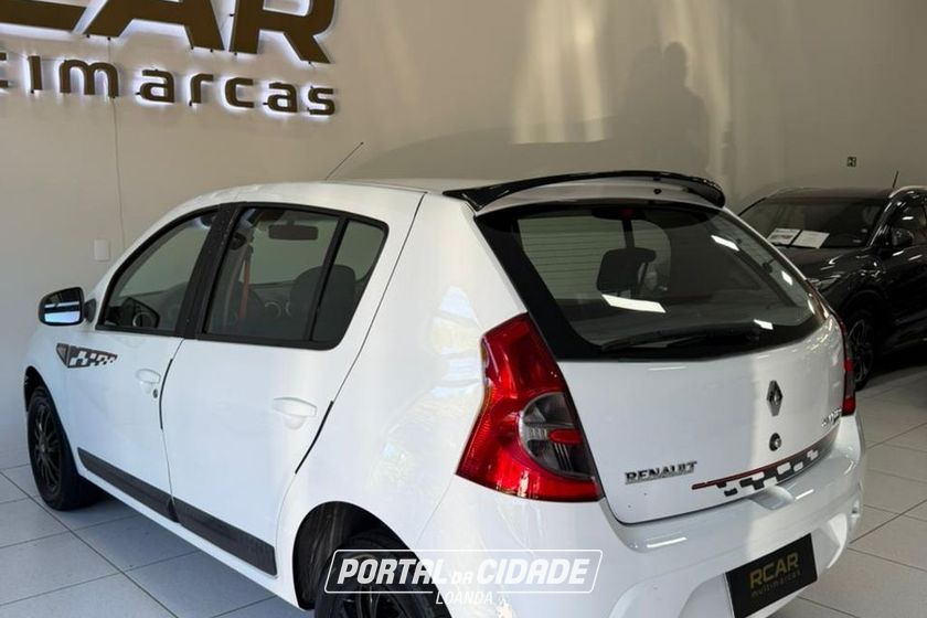 Renault SANDERO