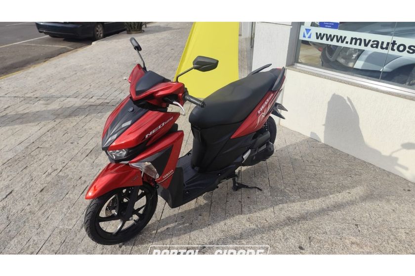 YAMAHA NEO