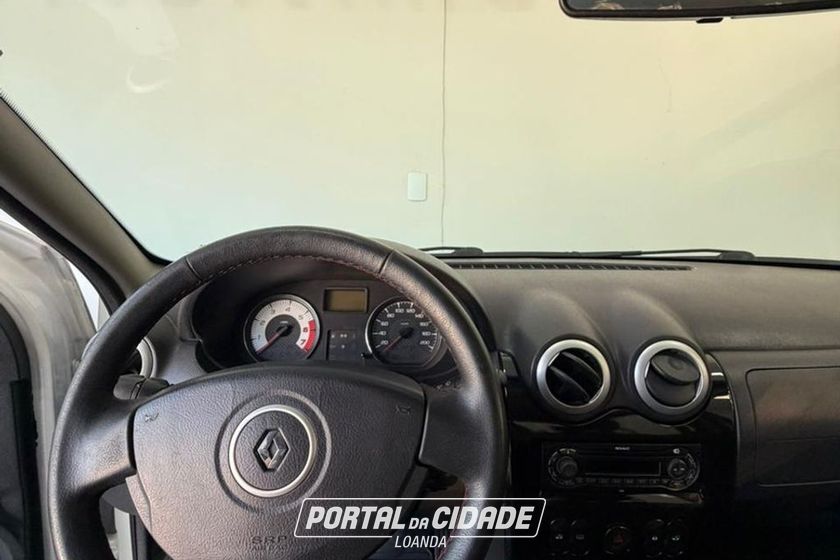 Renault SANDERO