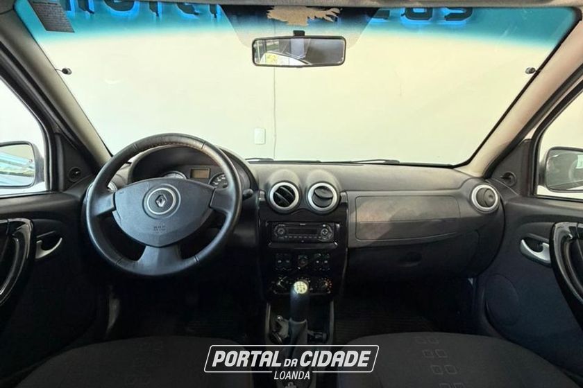 Renault SANDERO