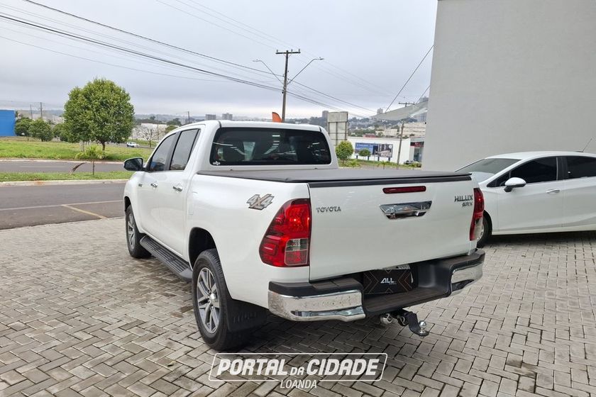 Toyota Hilux