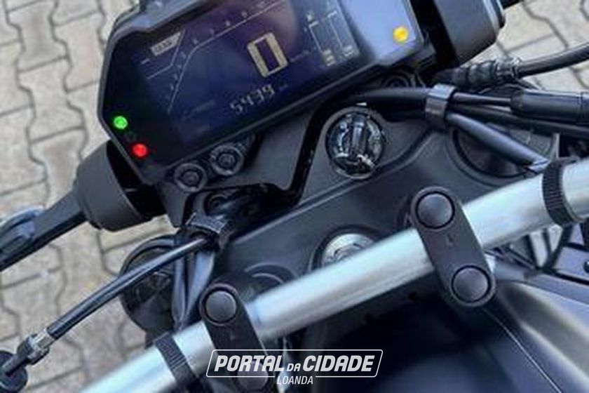 YAMAHA MT-03