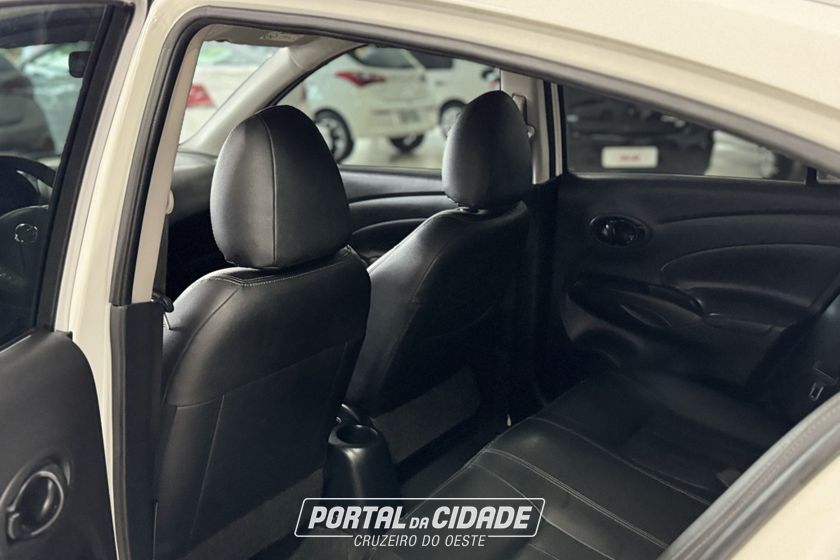 Nissan VERSA