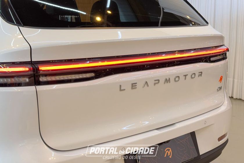 Leapmotor C10