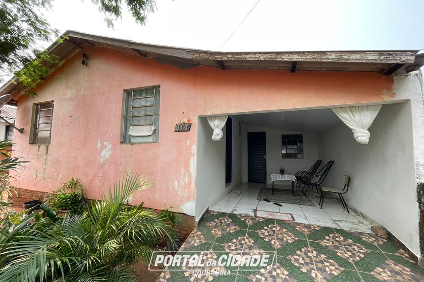 Casa &agrave; venda - 44m&sup2; - Centro