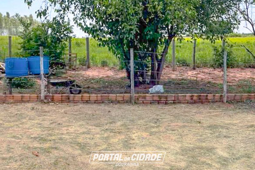 Ch&aacute;cara &agrave; venda - 5247m&sup2; - Serra dos Dourados 