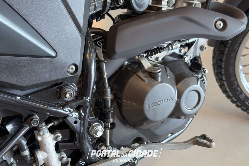 HONDA XRE