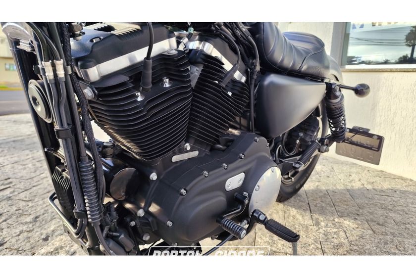 HARLEY-DAVIDSON XL