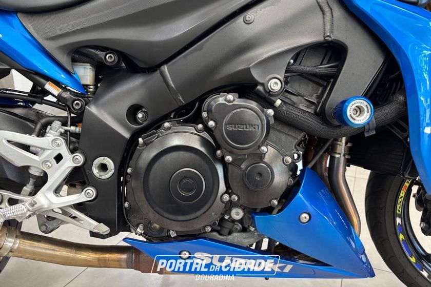 SUZUKI GSX-S