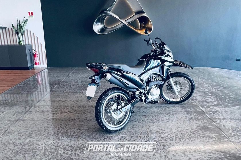 HONDA NXR