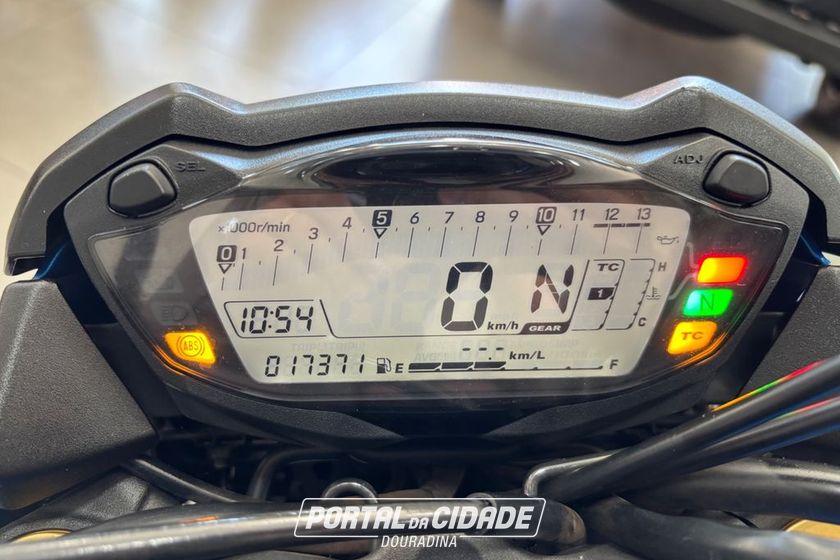 SUZUKI GSX-S