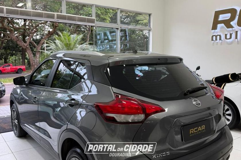 Nissan KICKS