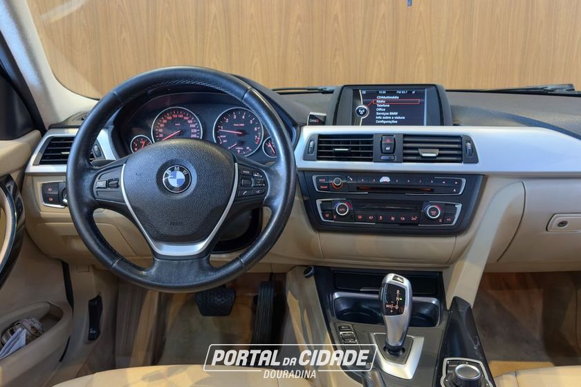 BMW 320iA
