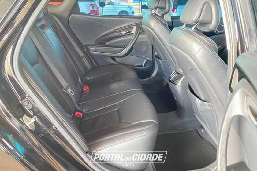 Hyundai AZERA